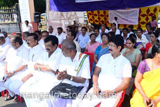 Congress protest 1